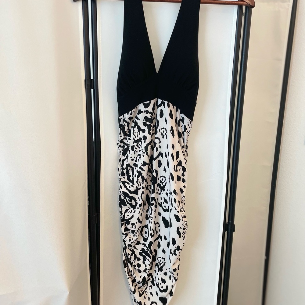 Symphony Black/White Halter Dress